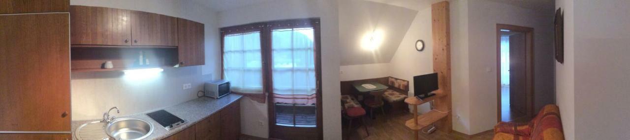 Apartment Gaestehaus Wastian ไวสซ์บริอาค ภายนอก รูปภาพ