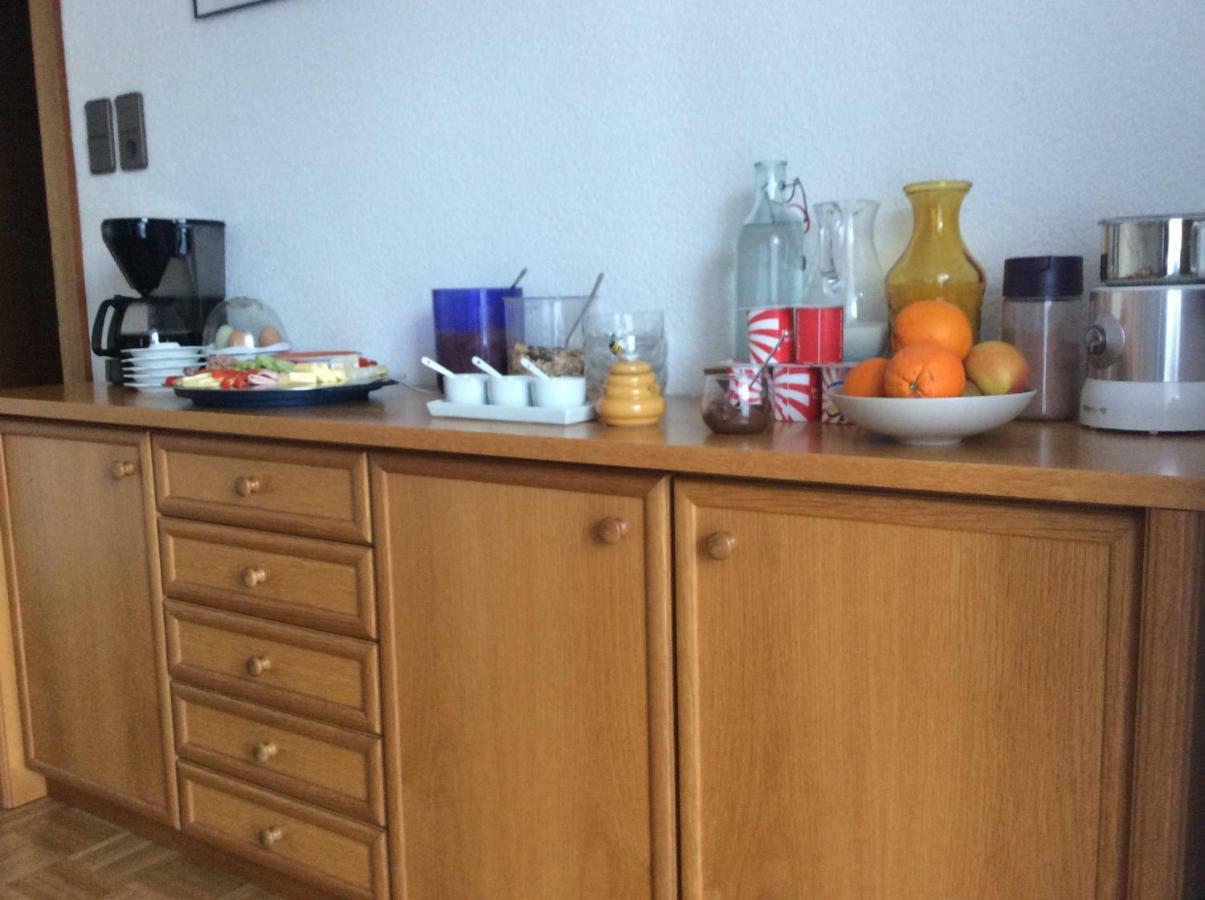 Apartment Gaestehaus Wastian ไวสซ์บริอาค ภายนอก รูปภาพ